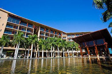 索尼发布会真人预告彩蛋 或暗示《生化危机4》重制版